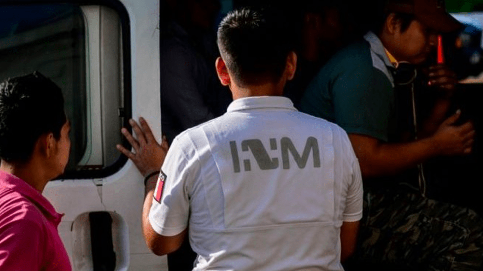 lopezdoriga's tweet photo. López Obrador informó que por actos de corrupción fueron despedidos 500 agentes del Instituto Nacional de Migración https://t.co/8aRAHRNB28 https://t.co/0AsfYYF1Sh