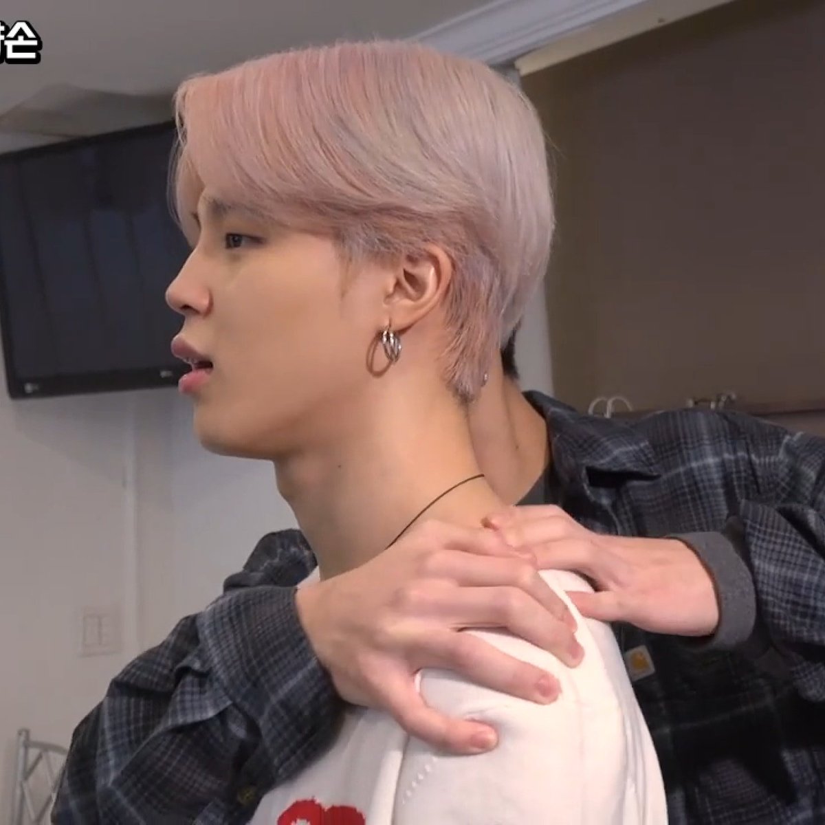 makipieee's tweet photo. Quack quack🐣💜
#JIMIN #ParkJimin #BTS #Chim #Chimchim #RunBTS #RunBTSep77 https://t.co/AdAF8tmMQ0
