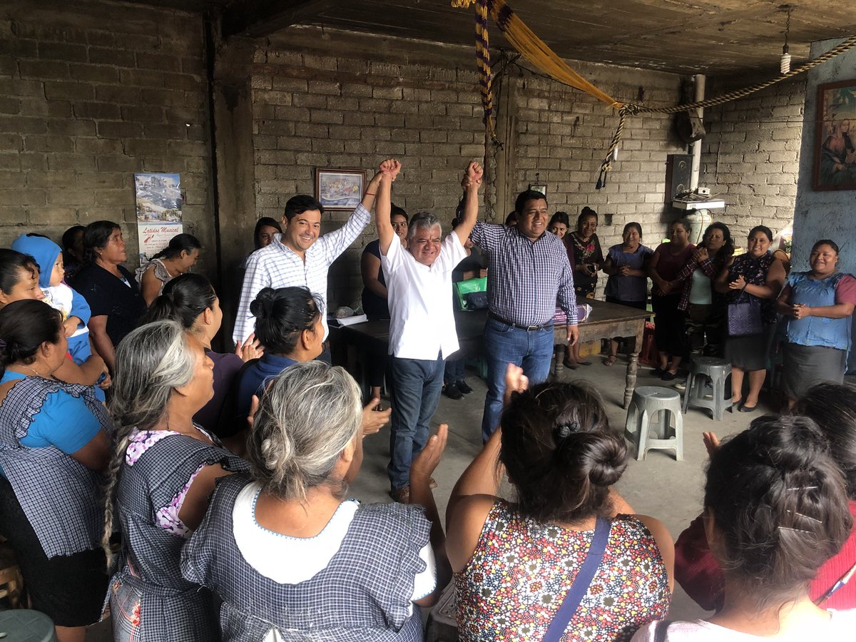 Saludos amig@s de las redes sociales desde San Antonio de la Cal; Oax seguimos caminando#ElAndariego <a href="/yeidckol/">Yeidckol Polevnsky</a>