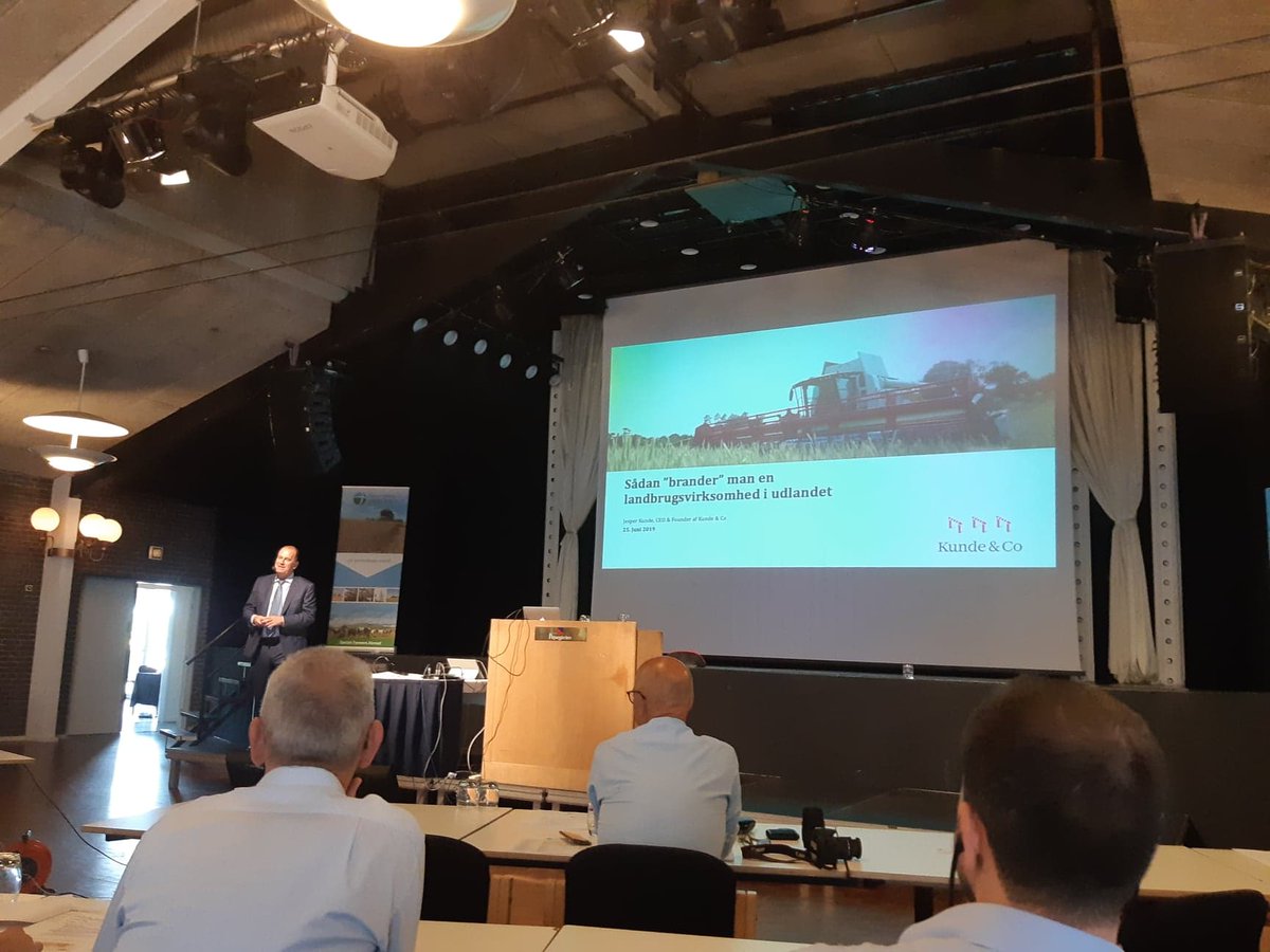 Onsdag var en spændende dag på DFA konferencen  med interessante oplæg. Vi har bl.a. hørt om præcisionslandbrug med droner og satellitter, branding af landbruget i udlandet samt diverse oplæg om landbruget i Afrika og Asien. Vi takker alle for en god dag #DFA #DanishFarmersAbroad