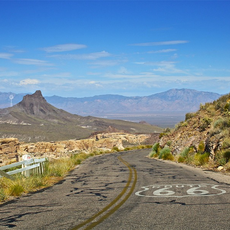 DeluxeCleaners_'s tweet photo. If drivers adhere to the 45 mph speed limit on a stretch of Route 66 in New Mexico, the road's rumble strips will play a rendition of "America the Beautiful." #TheMoreYouKnow #FunFacts https://t.co/nV7hTdPVdW