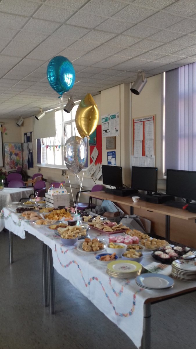 AnnMinto1's tweet photo. Fabulous day at @SWBHnhs to celebrate our fantastic Bereavement Support Midwife Mary Molloys Retirement. 
#NHS 
#continuityofcarer
#bereavement https://t.co/S0o0mLFSGi