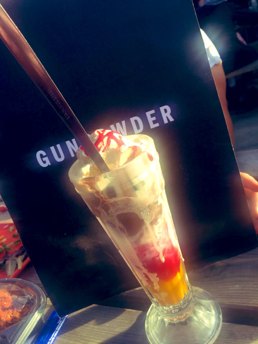 sineadlynch101's tweet photo. A gorgeous evening @GunpowderBar  to bid our best pal in work a sad farewell. Amazing food, atmos &amp; this baby (that I had to leave behind for my real 👶🏼 baby) #sundaesundae https://t.co/iARzZM2Uxu