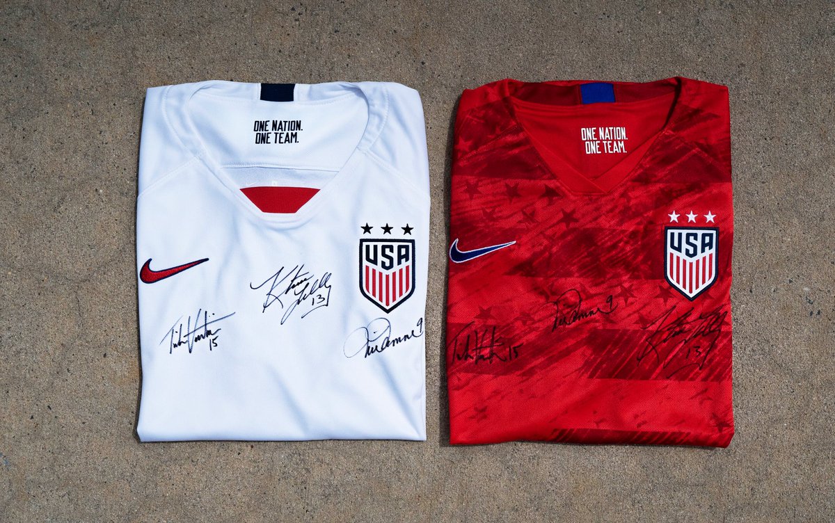 soccerdotcom's tweet photo. 🇺🇸 GIVEAWAY 🇺🇸

We are giving away @USWNT jerseys signed by legends Mia Hamm, Kristine Lilly and Tisha Venturini.

To enter: RT this tweet, follow us and sign up at this link ➡️ https://t.co/Pnja0cOSTm https://t.co/tWCCkP2rLK