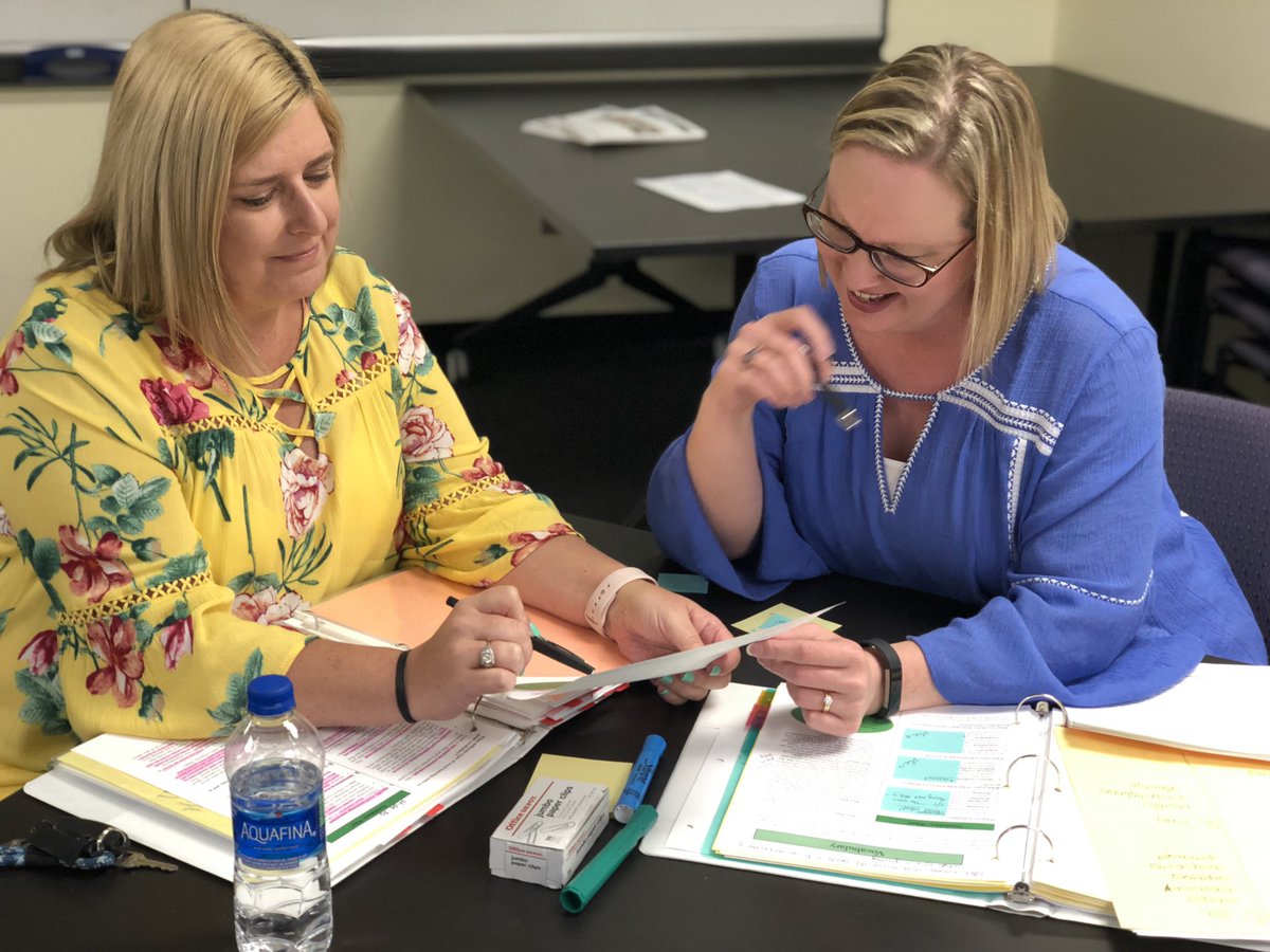 MelMatthewsBCBE's tweet photo. These fabulous ARI Reading Specialists are preparing to become facilitators for @Alabama_Reading! Those in these pics are proudly representing Alabaster City, Vestavia Hills, Talladega City, and Talladega County. @AlabamaDeptofEd https://t.co/C6iWHcoiKo