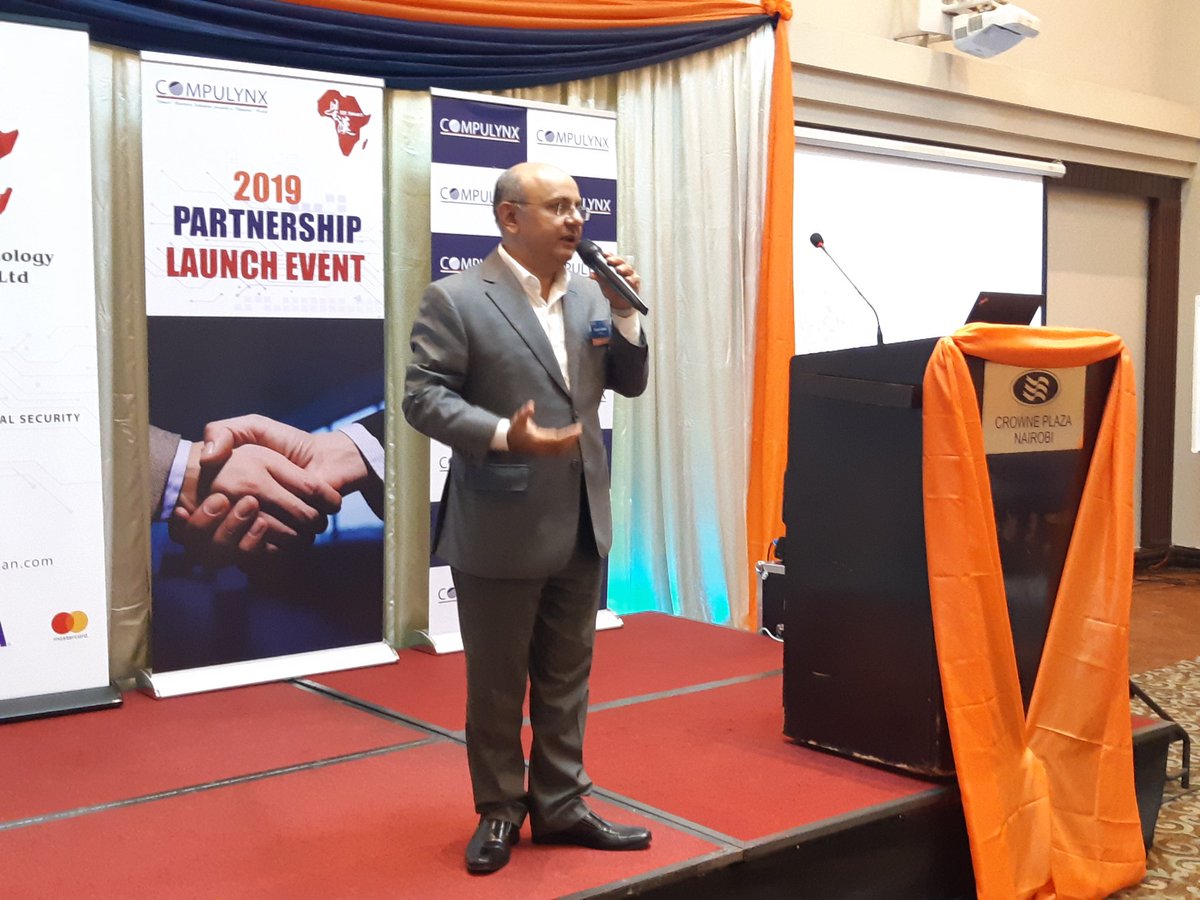 CompulynxLtd's tweet photo. Sailesh Savani sharing insights on how @CompuLynx tech innovations have helped business worldwide become smarter. #CompuLynxXHSmartLaunch19 https://t.co/wz1etbfBsG