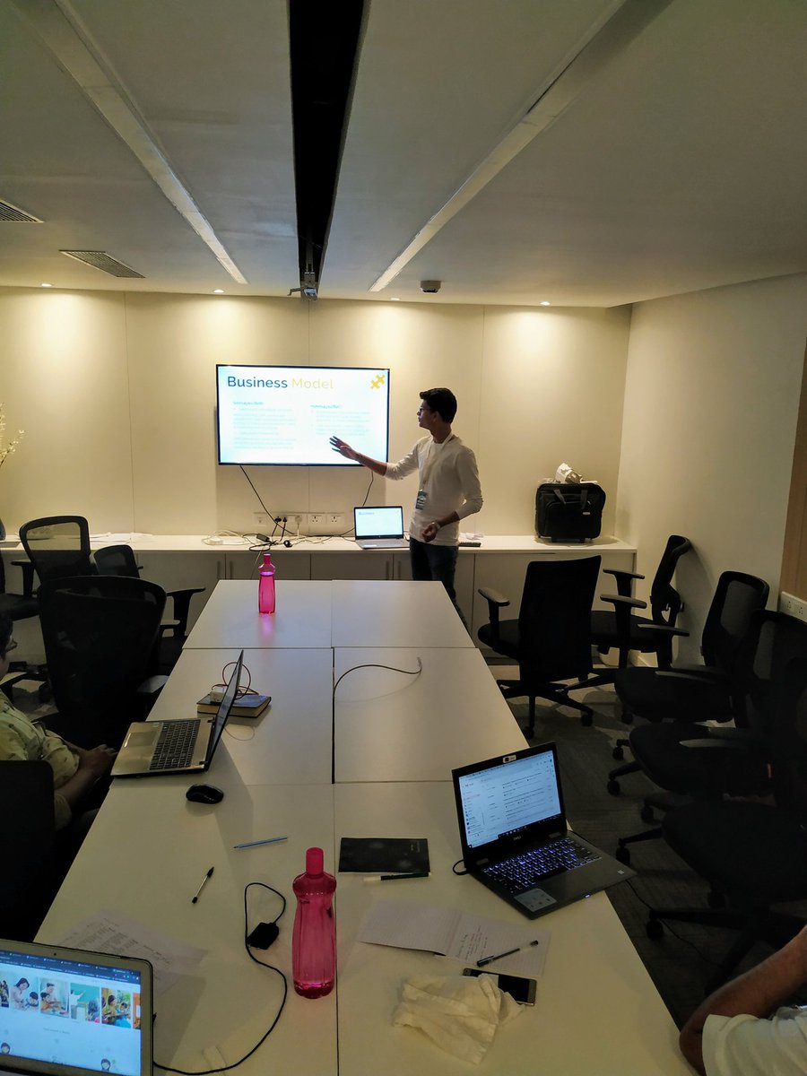 ihubinc's tweet photo. Our amazing bunch of founders pitching to Idespring Capital - a leading early stage fund. From the first day of ideation to a real pitching session, our cohort has come a long way! https://t.co/hK5OrDNjE5