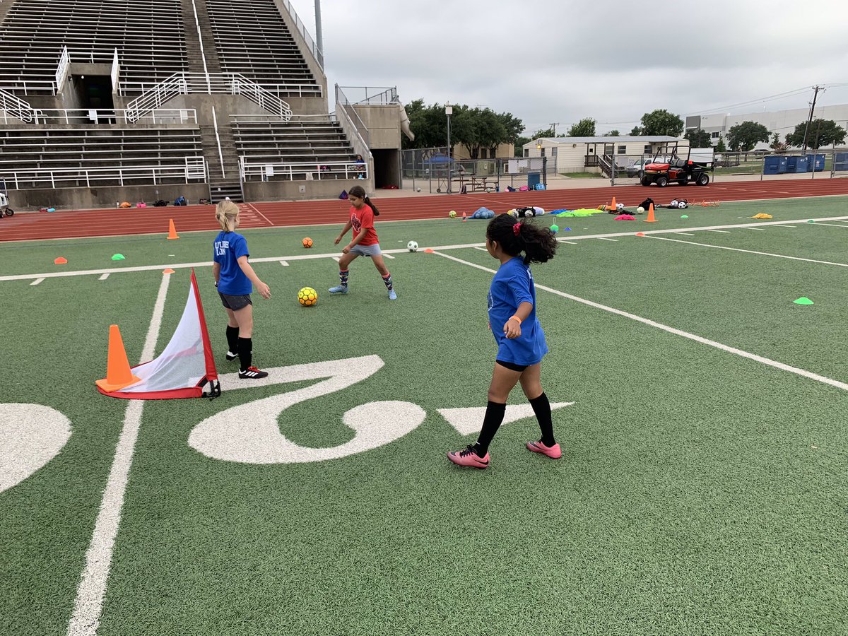 RLTGirlsSoccer's tweet photo. More fun from camp PT.II @CFBathletics @CFBISD @rltcfb #compete #competitiongames #soccercamp https://t.co/6Sco6GpnpT