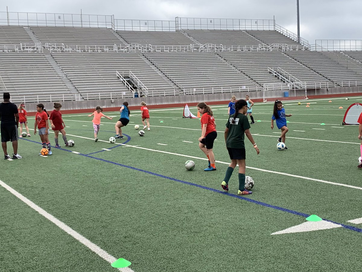 RLTGirlsSoccer's tweet photo. More fun from camp PT.II @CFBathletics @CFBISD @rltcfb #compete #competitiongames #soccercamp https://t.co/6Sco6GpnpT