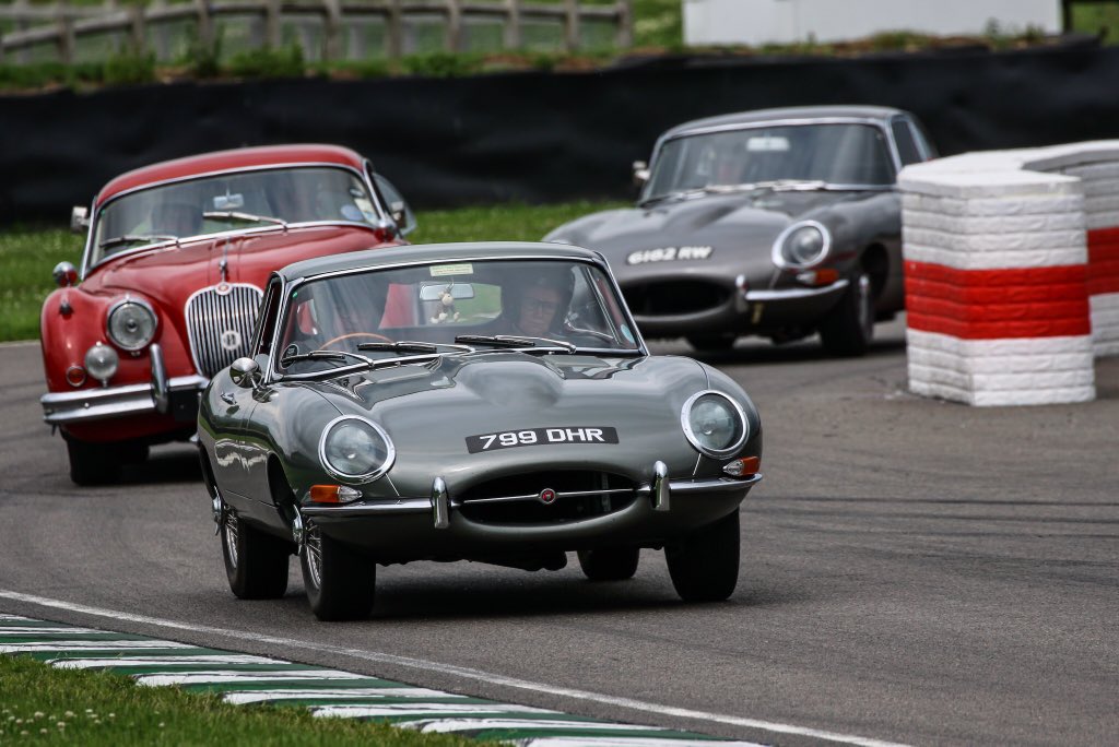 JamesHancock96's tweet photo. A trio of classic Jaguars round The Chicane at @GoodwoodRRC during Tuesday’s CKL Developments track day.

You can find more pictures from what was an excellent day on my website!

🔗https://t.co/0DoOZeWdEj https://t.co/ZSZJlZkPpj