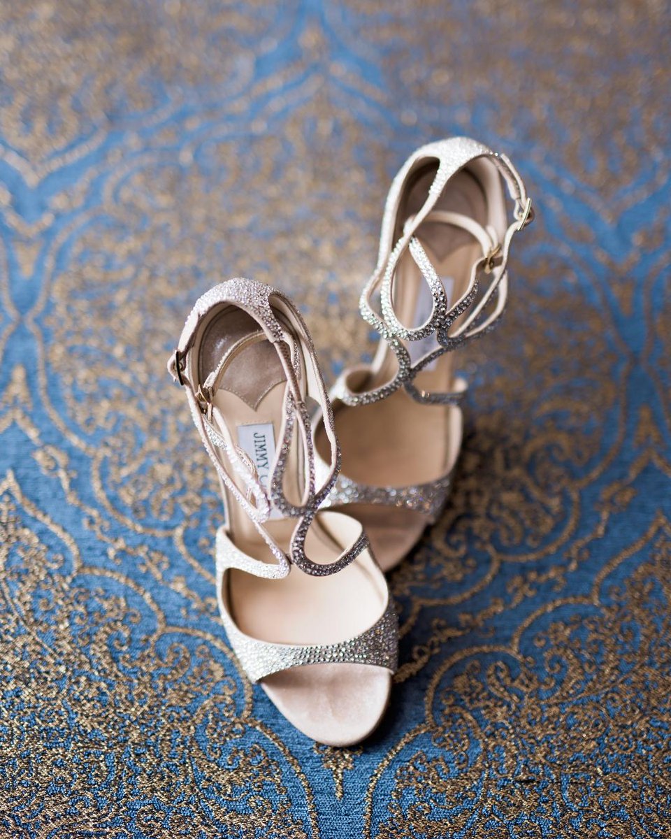 Personally speaking (Kariss here 😊) I know how hard a bride works to find THE perfect accessories to complement her dress/overall look. So you can bet I'm going to work just as hard to capture them! 😉 
Photos: <a href="/PharrisPhotos/">Pharris Photography</a> pharrisphotos.com