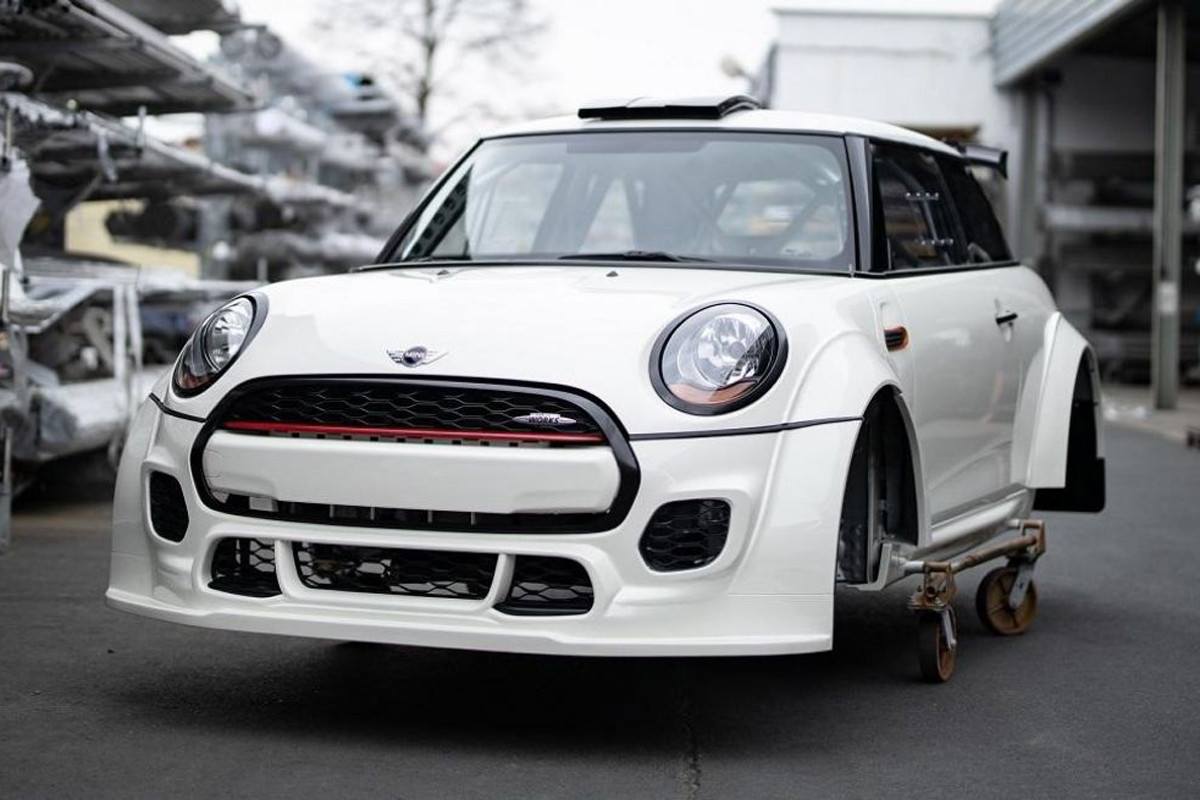 motorpuntoes's tweet photo. #WRC | Los 'Rally 2 Kit' llegan al WRC con el Mini JCW R4 en cabeza

https://t.co/SwCknsEq7x

#WRCLive #KitFiaR4 #Rally2Kit #Mini #MiniJCWR4 #RallyFinland @rikutahko @Oreca @OfficialWRC https://t.co/Fh4HaOaIJM