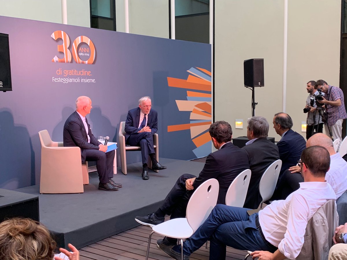 FedeForc's tweet photo. #30anniSec con ⁦@BeppeSala⁩ ⁦@lucfontana⁩ ⁦@ftagliabue⁩ https://t.co/YQK5I2mhWO