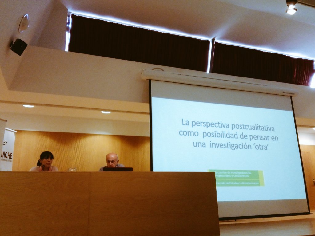 Fernando Hernández del grupo de investigación @EsbrinaRecerca comparte la conferencia "La perspectiva postcualitativa como posibilidad de pensar en una investigación 'otra'" en #IIJel #VencuentroYIIjel #VEncuentro