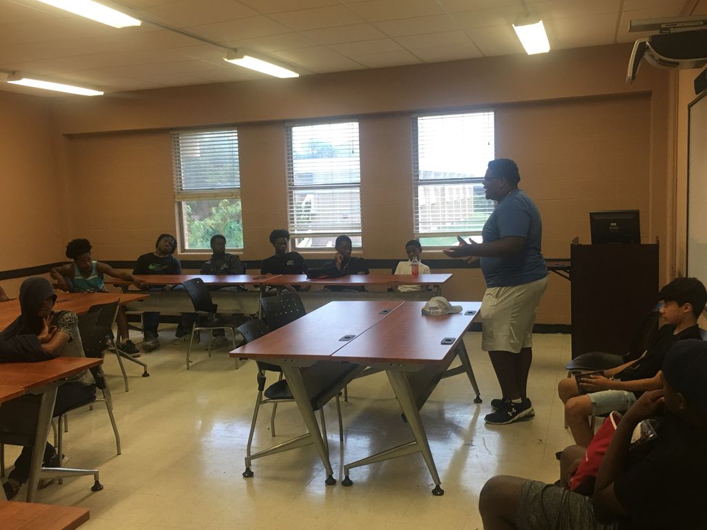 TPBFChurch's tweet photo. Stopped by @thelifechangers #Inspire4Life camp to care through prayer and share ... #peer2peer, Teen #LifeChanger in action
#LeadTHECause #LTCAustin @Dare2Share https://t.co/VIKNJP4FyT