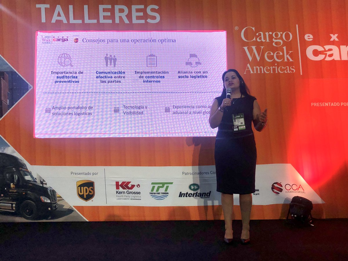 UPSMexico's tweet photo. Para Adriana Romo, gerente de aduanas de UPS Mexico, es importante considerar la logística de transporte, gastos aduanales, inventario, visibilidad, riesgo y seguro para elegir el Incoterm correcto a la hora de exportar. #ExpoCarga2019 https://t.co/h4JURVI0uc