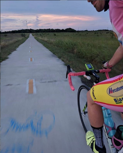 LightandMotion_'s tweet photo. #BikeSeries: Awesome roller shot from Cyclist @phoenixiscory taken in Manor Texas!
Lighting | Urban 1000 FC |
#lightandmotionbikelights https://t.co/sO6mgwoUSQ