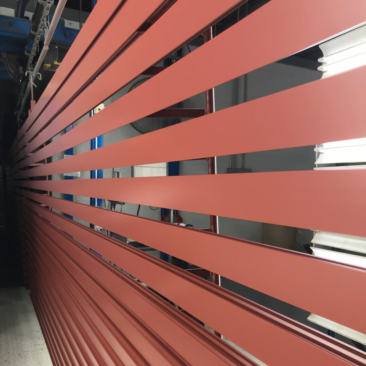Linetec_USA's tweet photo. 🔸PROJECT IN PROGRESS🔸
Hundreds of these @TubeliteInc extrusions being painted Colonial Red will soon be admired by students and teachers! This school renovation in #Perkiomen Township, PA is to be completed for the fall semester 🏫📚
#architecturalfinishing #linetec #renovation https://t.co/Ti5RrIbGJW