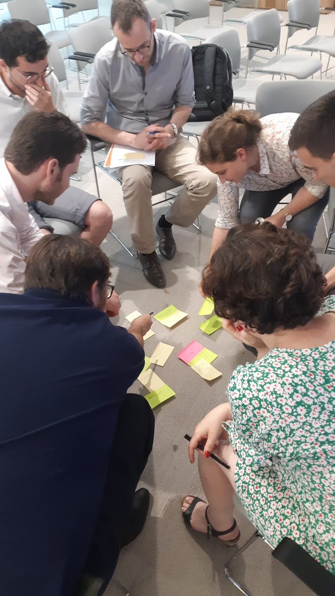 #AG du <a href="/cjdesnat/">CJDES</a> ce soir à la <a href="/mutuelleMNT/">MNT</a> ! On se retrouve et on se rencontre entre adhérent.es de l'association pour échanger sur le bilan et ses perspectives, façon post-its :)