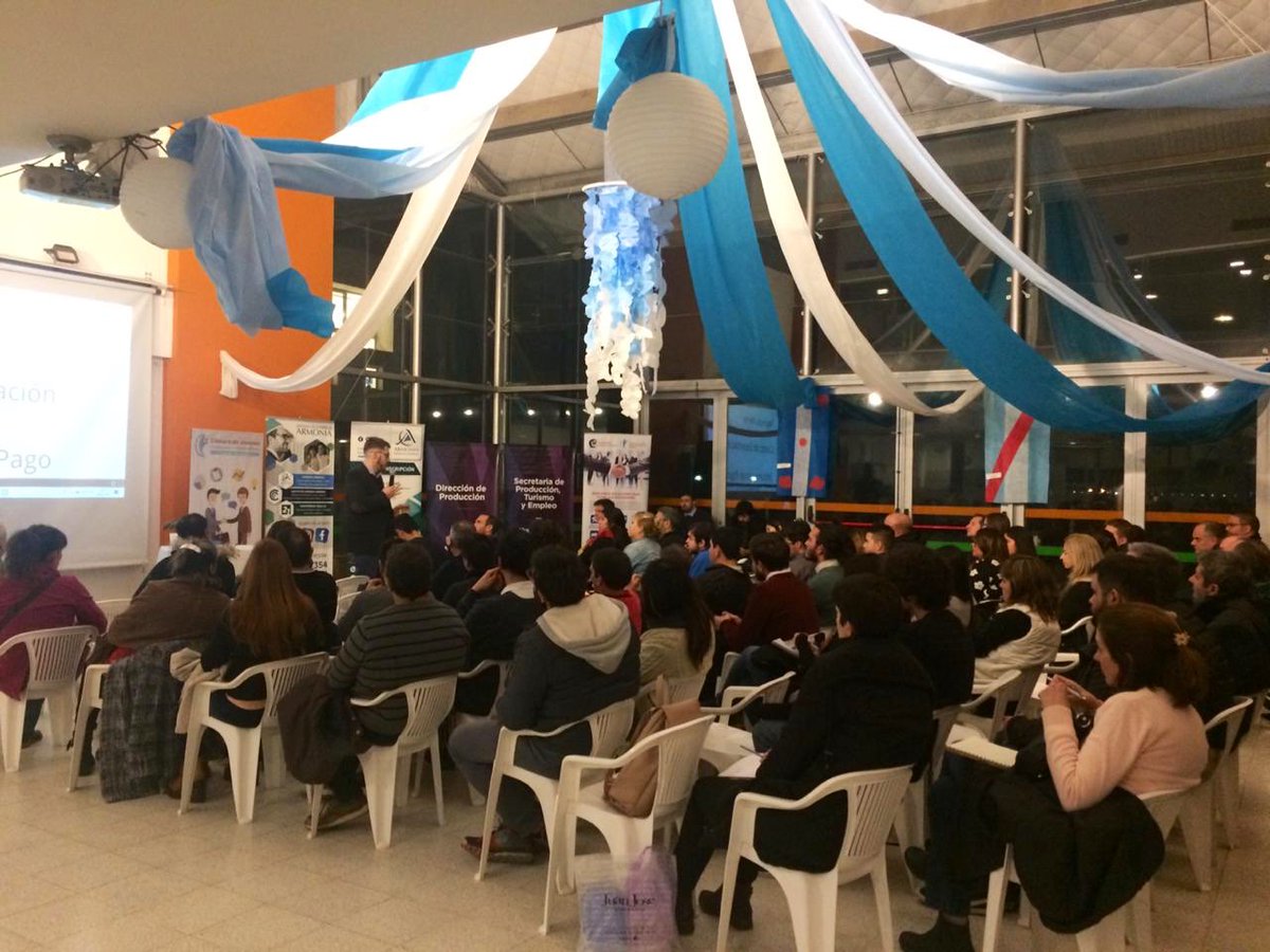 GLOBA_PBA's tweet photo. #LaboratorioPyMEx:

Ayer estuvimos en #Campana con el primer módulo del ciclo de capacitaciones en comex. 

¡Gracias a todos los que participaron! #GLOBA @fabianpdk @BAProvincia #DiegoCagliolo @licgonlop https://t.co/4rtUpAZPX3