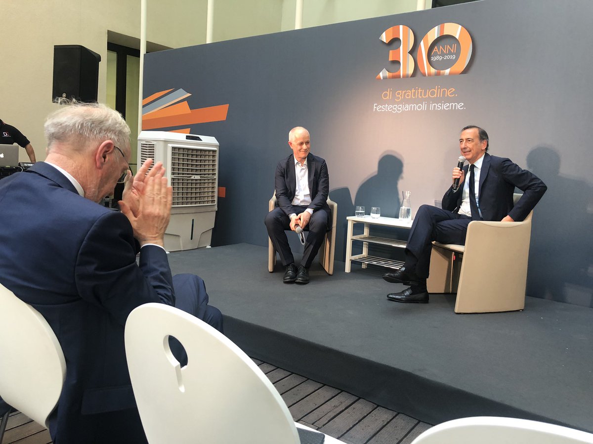 CastelElen's tweet photo. #30anniSEC noi a Milano siamo dei #risktakers. Le città sono tante cose assieme ma prima devono funzionare i servizi di base. Poi viene la visione a lungo termine. Noi lavoriamo sulla Milano del 2030 @BeppeSala @ftagliabue @sec_rp @lucfontana https://t.co/9DfrbjgSjO