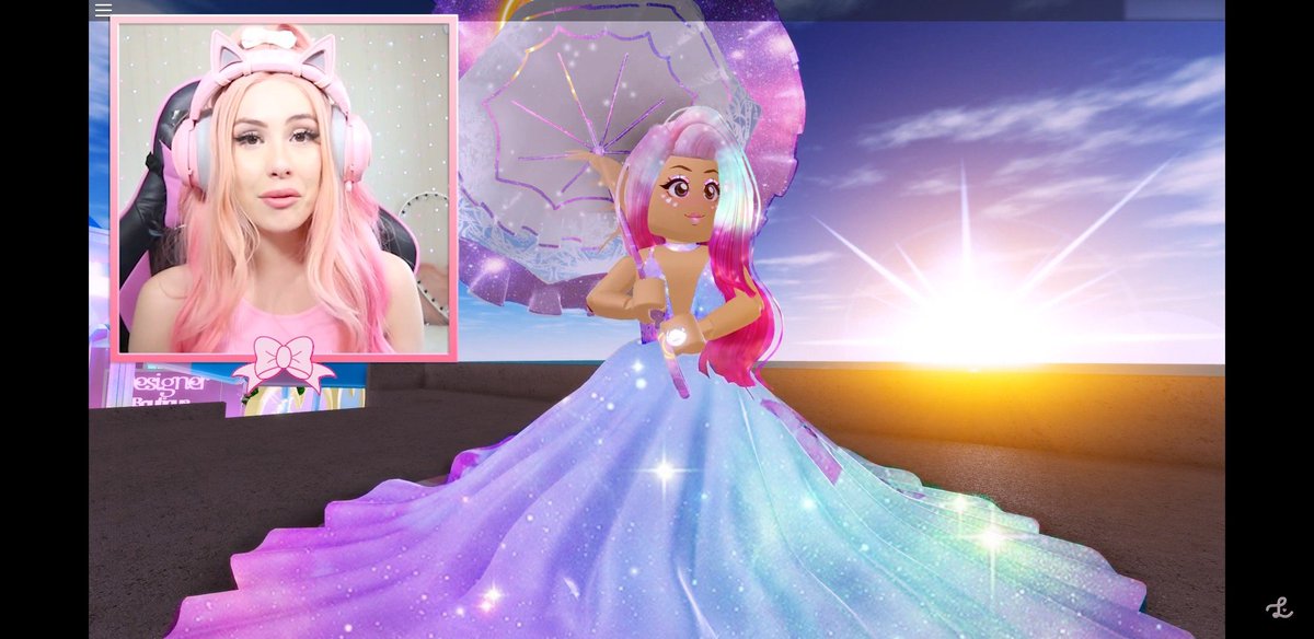 lmhpositions's tweet photo. She's not only the pink queen but also the galaxy princess ♡☆ 

Love you queen!! @LeahAshe https://t.co/LpnowElU5V
