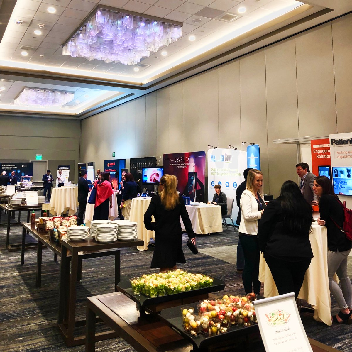 evokegiant's tweet photo. Feeling inspired and staying at the forefront of digital health at #DigPharm 2019! @DigitalPharma https://t.co/fXFGhwgvBW