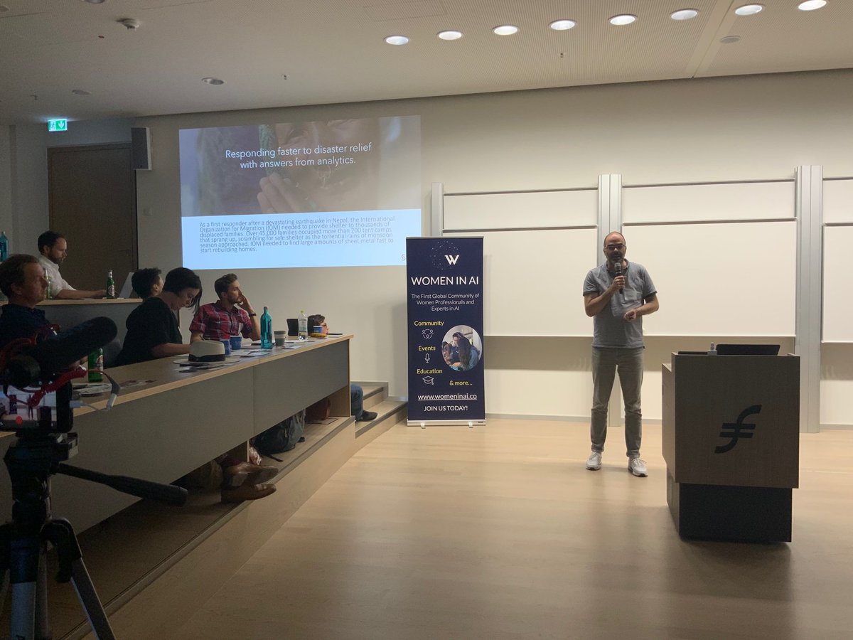 FFMDataScience's tweet photo. Now @DrKeil from our friends @SAS_DACH talking about @SASsoftware not only being an inclusive company from North Carolina but also working on #GoDoGoodData Projects to make an impact. #FFMDataScience https://t.co/m8rQHQVOZJ