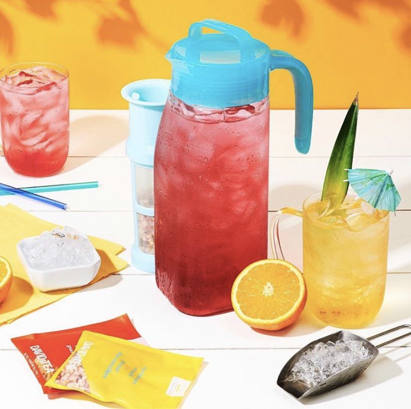 Quoi de mieux qu'un thé glacé de <a href="/davidstea/">DAVIDsTEA</a> en cette journée chaude ! ☀️
//
#galeriesdelacapitale #davidstea #sunnyday #tea #sun