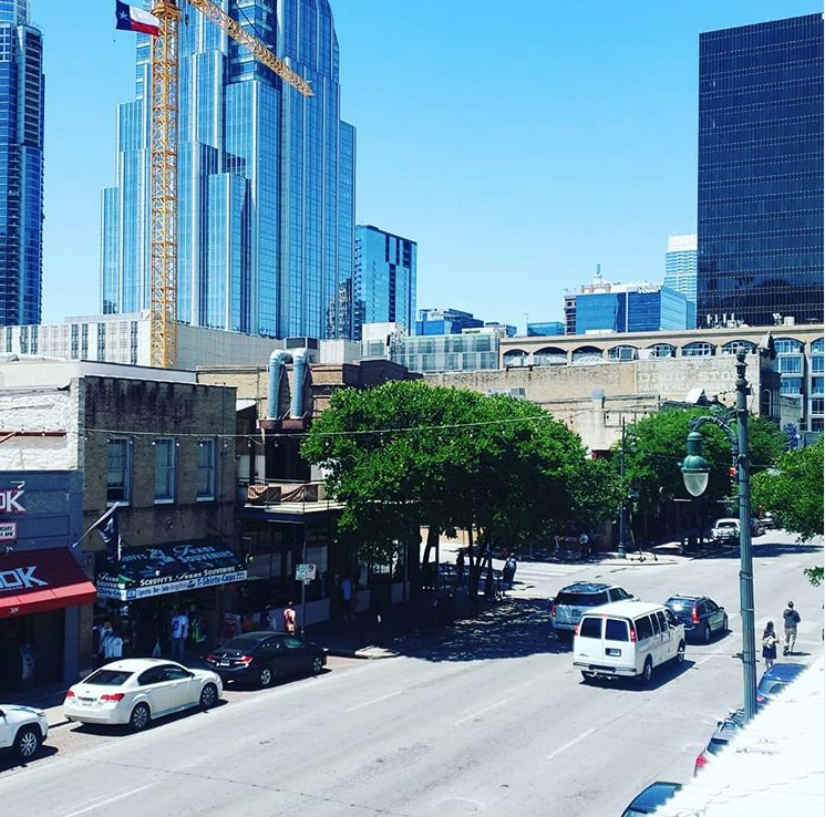 ShakespearesATX's tweet photo. It is a beautiful day for a cold one on the patio, don’t you think? https://t.co/qKbP1LpPrE