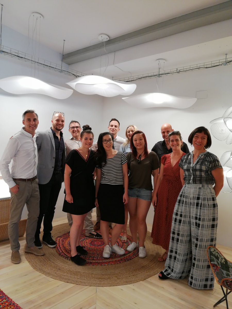 Exchanging thoughts, so glad with our visitors! :) #BoverBarcelona <a href="/InteriorsSpain/">Interiors From Spain</a>  <a href="/B3Designers/">B3 Designers</a> <a href="/FormeUK/">FormeUK</a> <a href="/BenoyGlobal/">Benoy</a> <a href="/matchlighting/">MatchLightingStudio</a> @18_Degs <a href="/CDInterior/">Cindy Dzurita</a>
