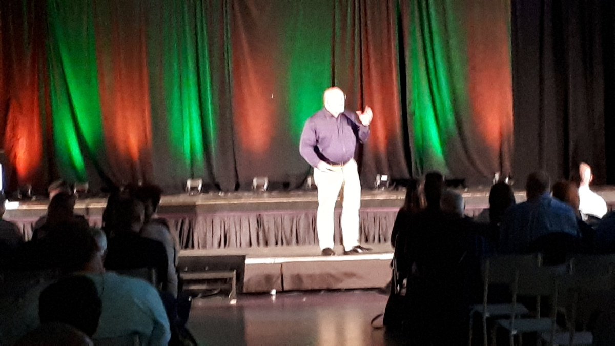 nbasbo_aaasnb's tweet photo. Final keynote Dr. Willam Rankin.  Education towards 2030...

#AES_SAE2019 https://t.co/ntNQEwibeR
