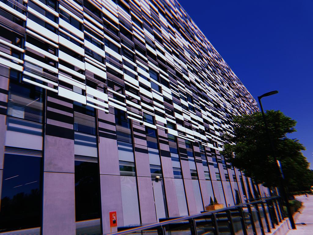 DrFeylynLewis's tweet photo. Great day presenting our #Me_We #youngcarers Blended Learning Network research at the @mcys_mmu conference on youth co-production! Very productive conversations on power and ethics when researching with young carers. #CCCconf19 @Nka_anhoriga @VilansNL @CareumCH @profsaulbecker https://t.co/E0LexpGB2w