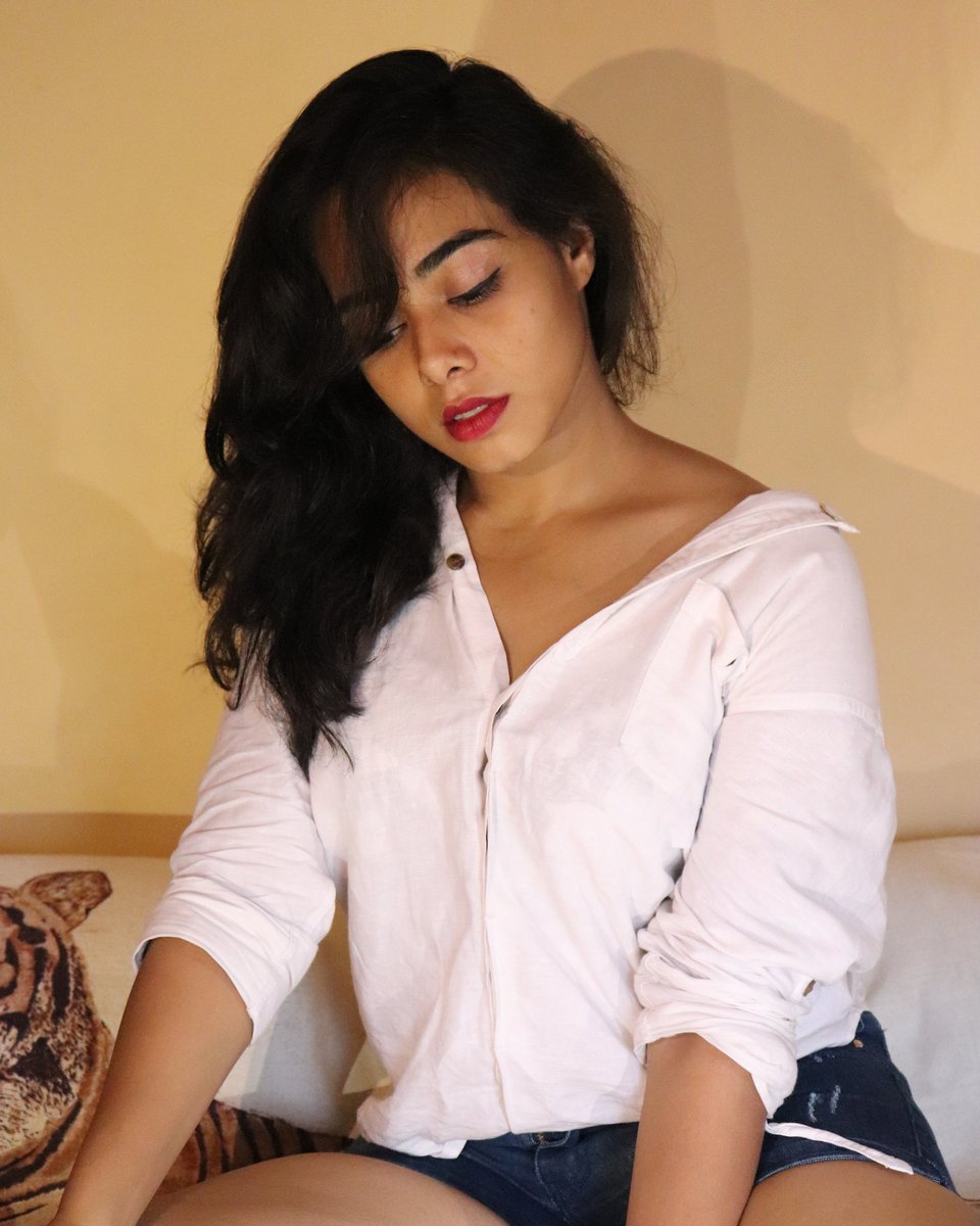 Moupiyapaul's tweet photo. Do you know why I use to create my own love quotes for you Because I love you more than anything and that's my glory to have you in my life...#loveyoubaby #sona #yourbabe #lovinlife❤️ #lifeline
Photographer : @mr_biblical_sinner
Thanks @_v.i.v.a.n_ https://t.co/FAnAczxDje