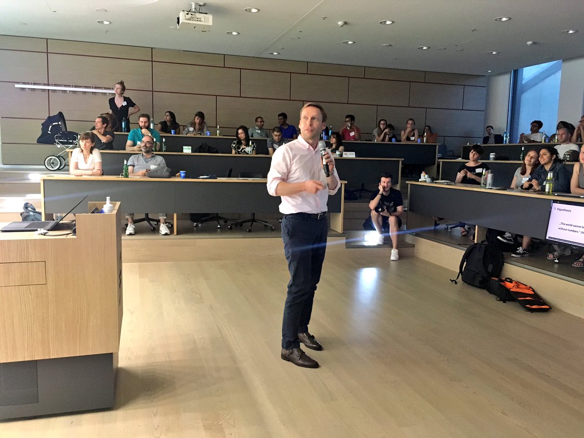 WTM_Frankfurt's tweet photo. #ffmdatascience #meetup @CorrelAid on stage @FFMDataScience #GoDoGoodData https://t.co/NhGx8wJd96