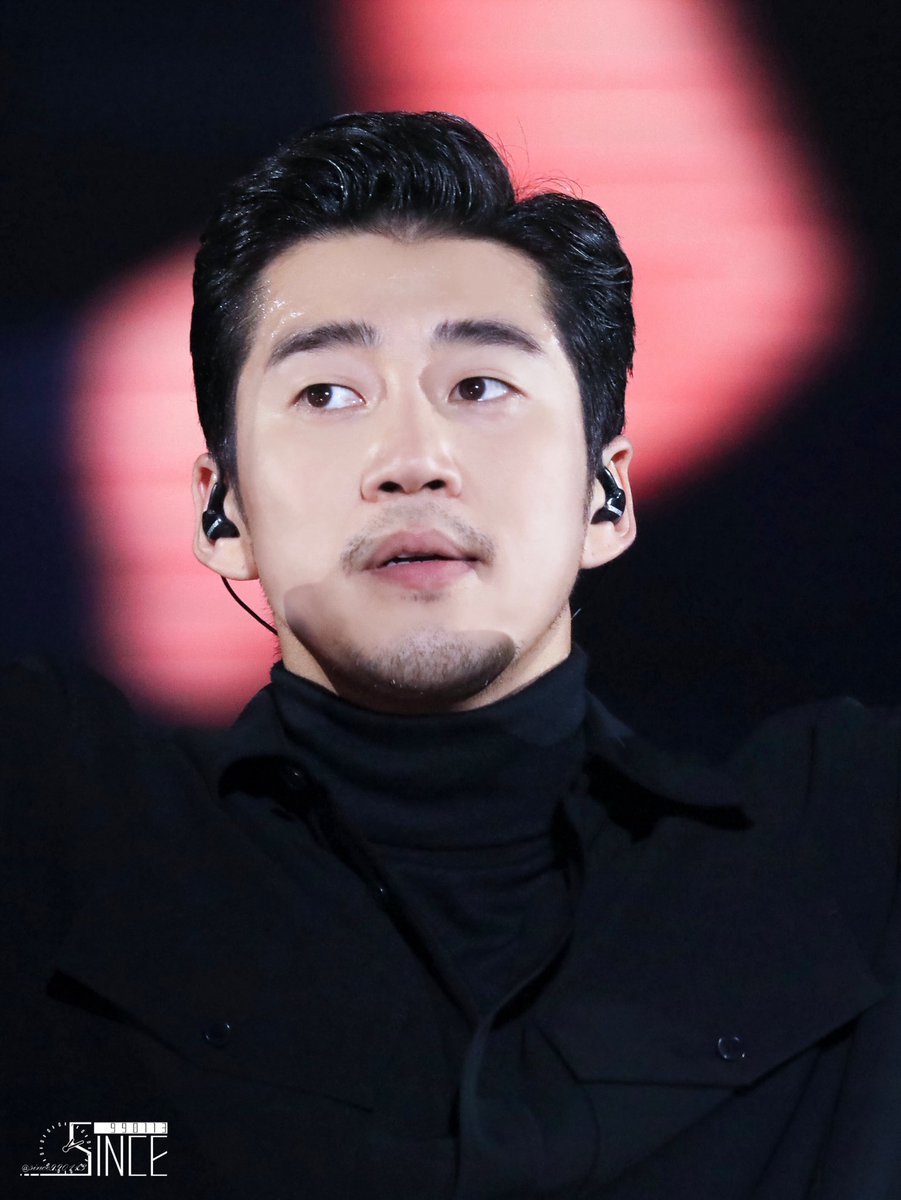 갈비뼈는 이제 좀 나아졌는지, 이제 더워질 날씨에 촬영하면서 힘들진않을까 걱정
알아서 잘 하겠지만 건강 챙겨가면서 무탈하게 마지막까지 잘 마무리하길
보고싶다 윤계상