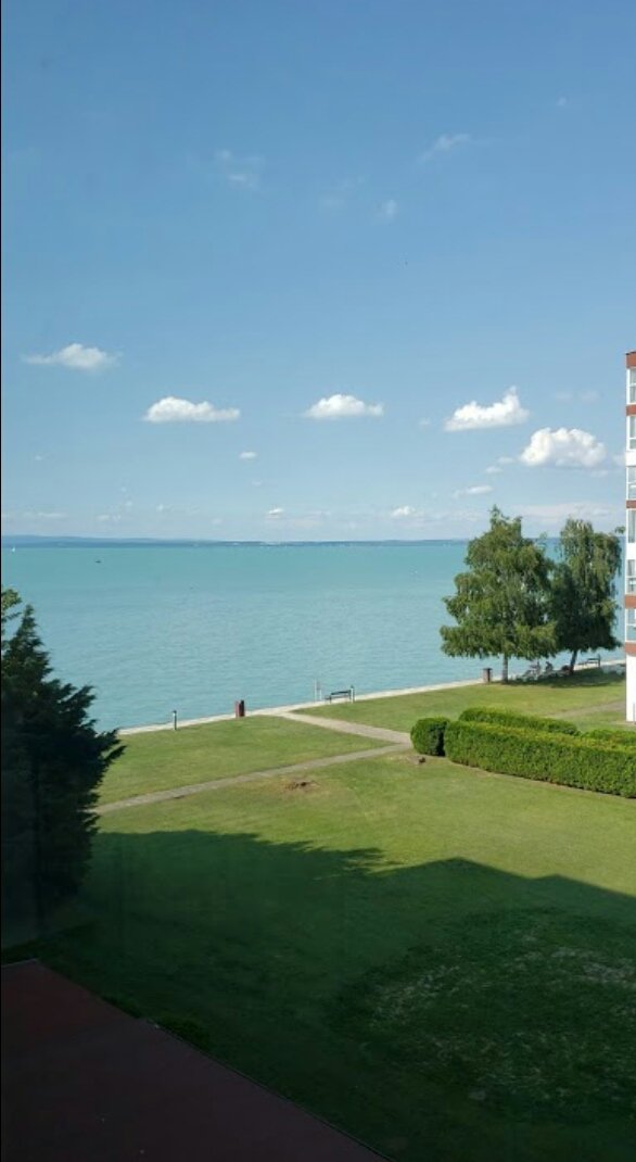 hughmann2's tweet photo. #Lake #Balaton #Siofok #Hungary    "Via #eyes of a #friend" https://t.co/bp4Isb2uQD