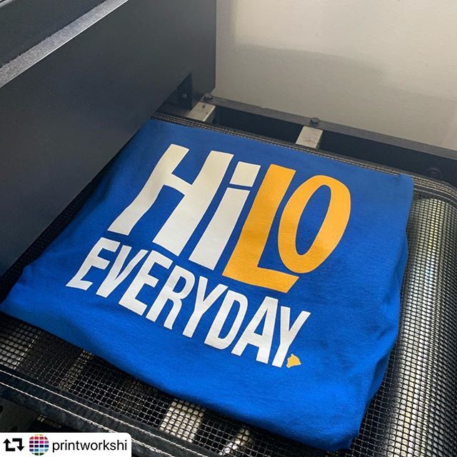 americantshirt's tweet image. #repost @printworkshi: 2 color front &amp;amp; back print for @hawaiieveryday. Printed on 6oz 100% cotton tee. #screenprinting #manualscreenprinting #screenprinterslife #printedinhawaii ift.tt/2Lppzdl