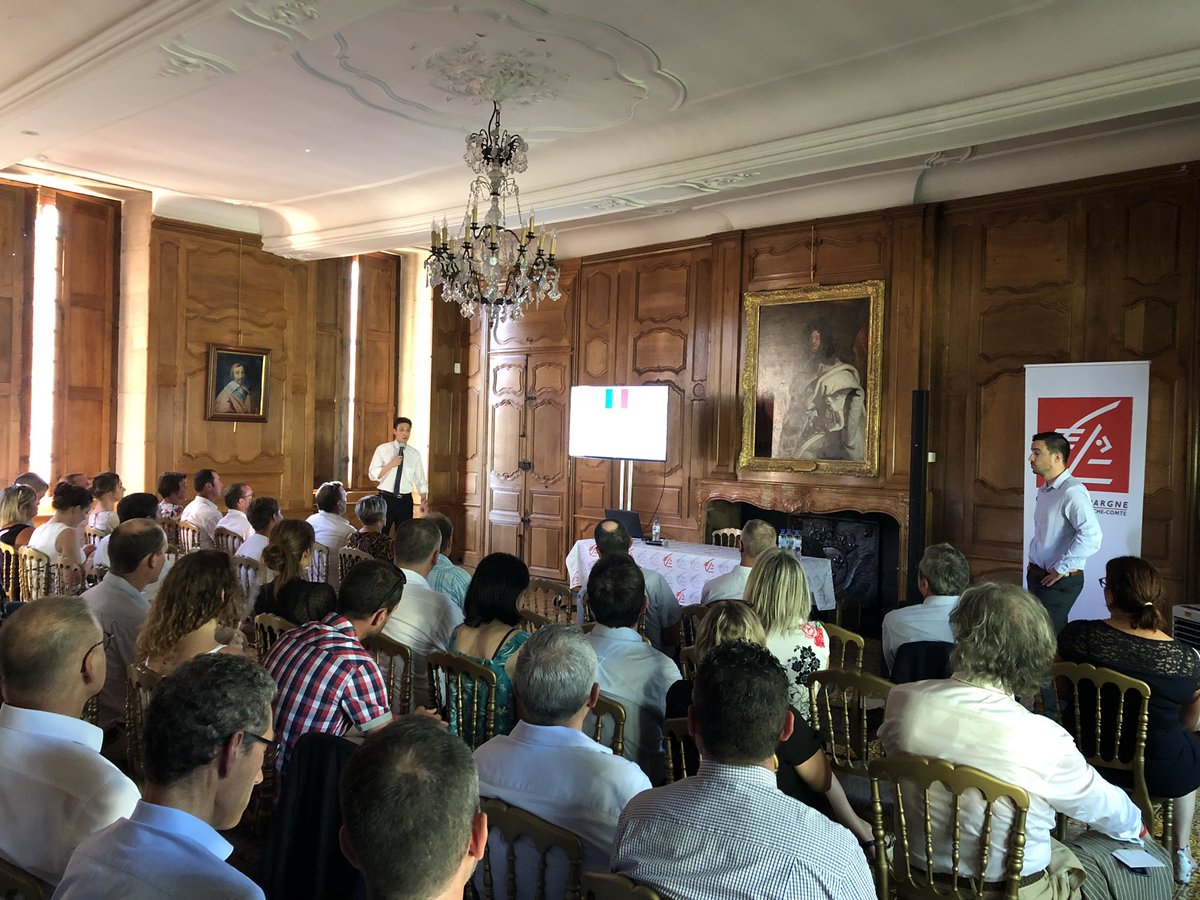 CaissEpargneBFC's tweet photo. [Rencontres de la Viticulture] Des échanges et une soirée d’exception pour emmener nos clients viticulteurs à la découverte des vins du monde #caisseepargne #cebfc #innovation #viticulture https://t.co/jhQtPT6WiA