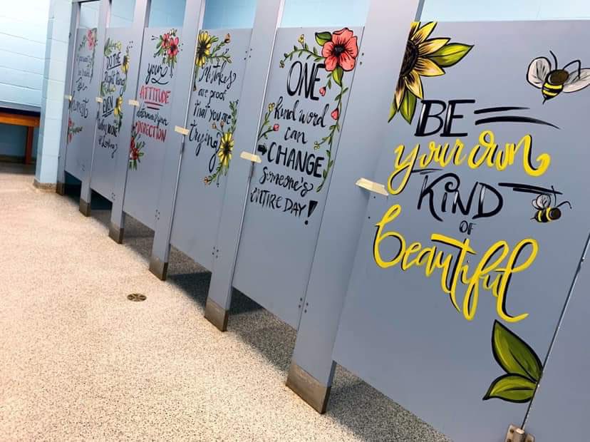 OrgeronBubba's tweet photo. Students will love the beautiful art work and inspiring messages awaiting their arrival for the new year!  So positive, Montegut Middle! 😊  #TPSDpride https://t.co/DDkkTlfaBQ