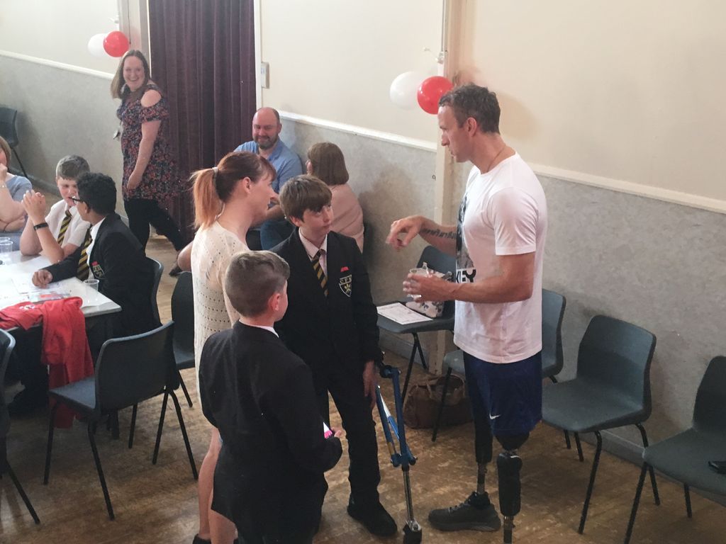 CFSpe's tweet photo. What a splendid evening celebrating Whitehead Student success. It was topped off by a guest appearance of the man himself, Richard Whitehead! 👌🏼💪🏼👍🏽👏🏼 https://t.co/zARw64utXR