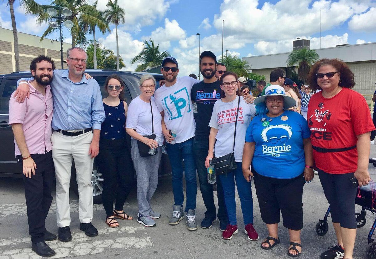 OurRev305's tweet photo. OurRev305 w/our Bernie fam at Homestead detention camp this morning for Bernie’s visit! Hopefully the govt will end its policy of keeping children incarcerated & away from their families. #ShutItDown #EndFamilySeparation #BanPrivatePrisons #BernieInMiami https://t.co/nIYEHZMjWL