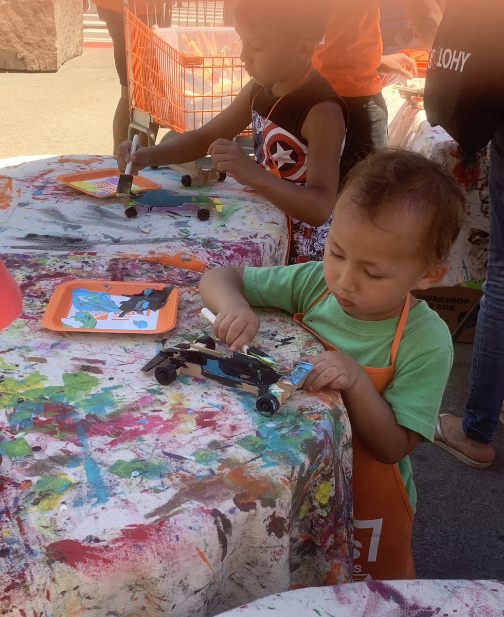 When you partner with your neighborhood #FlatIron and Do What We Do Best!  <a href="/HomeDepot/">The Home Depot</a> #kidsworkshop #ourneighborhood #HD #23rdStreet #D293