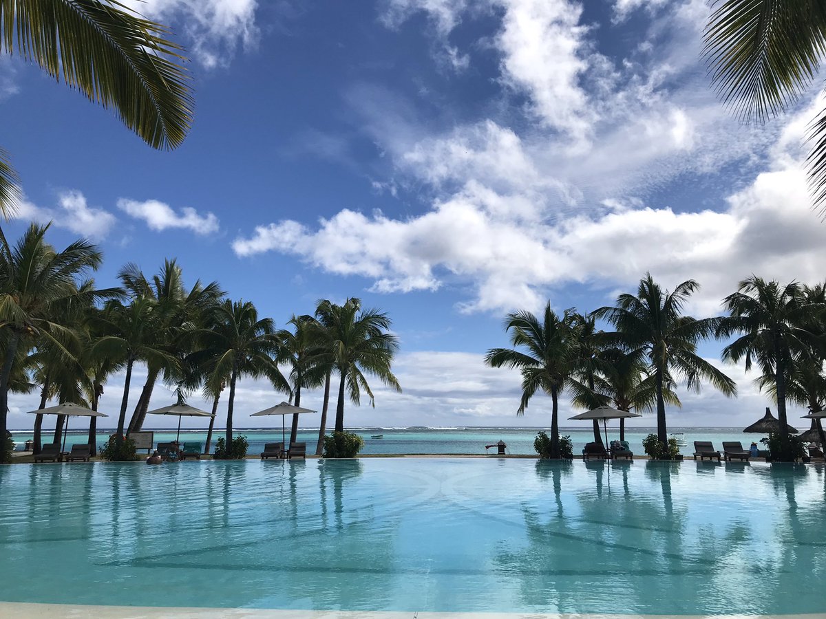 UshmaNJT's tweet photo. Completely in love with the paradise island of Mauritius. #Travel #amazingplaces #holidays #tours #ushmavalerio #glampacking #roundtheworld #triedandtestedroutes #flashpacking #destinations #explore #notjusttravel #itookthis #itsmytravelagentlife https://t.co/aS67Oizw6v