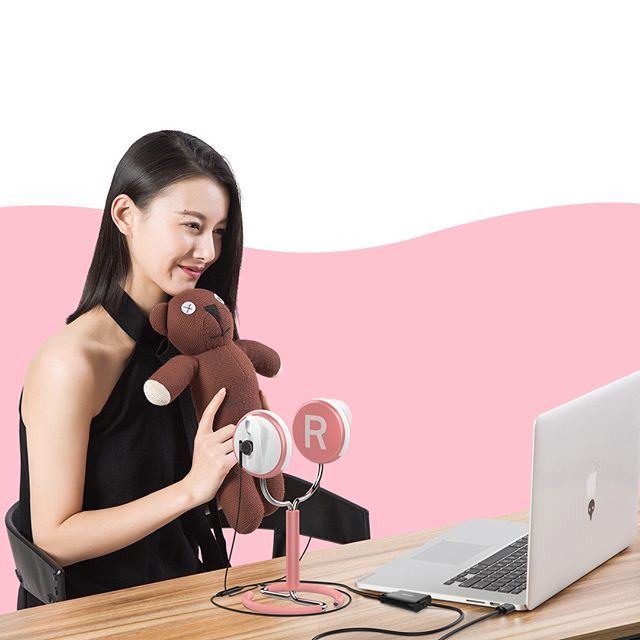 GadgetPlusFans's tweet photo. #Scenes Lifelike #VR Recording #Earphone
https://t.co/MZOUDwW2Zl
Words make you think a thought. Music makes you feel a feeling. A song makes you feel a thought. --- E. Y. Harburg https://t.co/v8kR5mxvzL https://t.co/XmM5mAQtZw