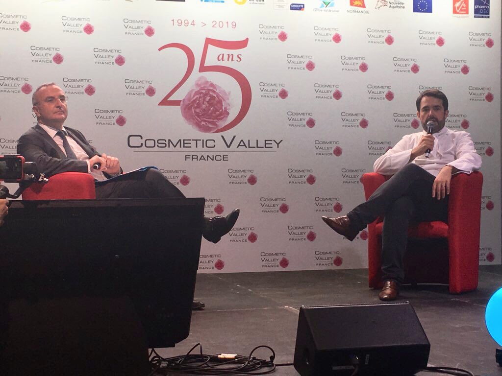 CosmeticValley's tweet photo. [Live] Assemblée Générale des 25 ans du pôle à Chartres, une belle soirée remplie de partages et d’émotions ! https://t.co/7KFT3ZVswV