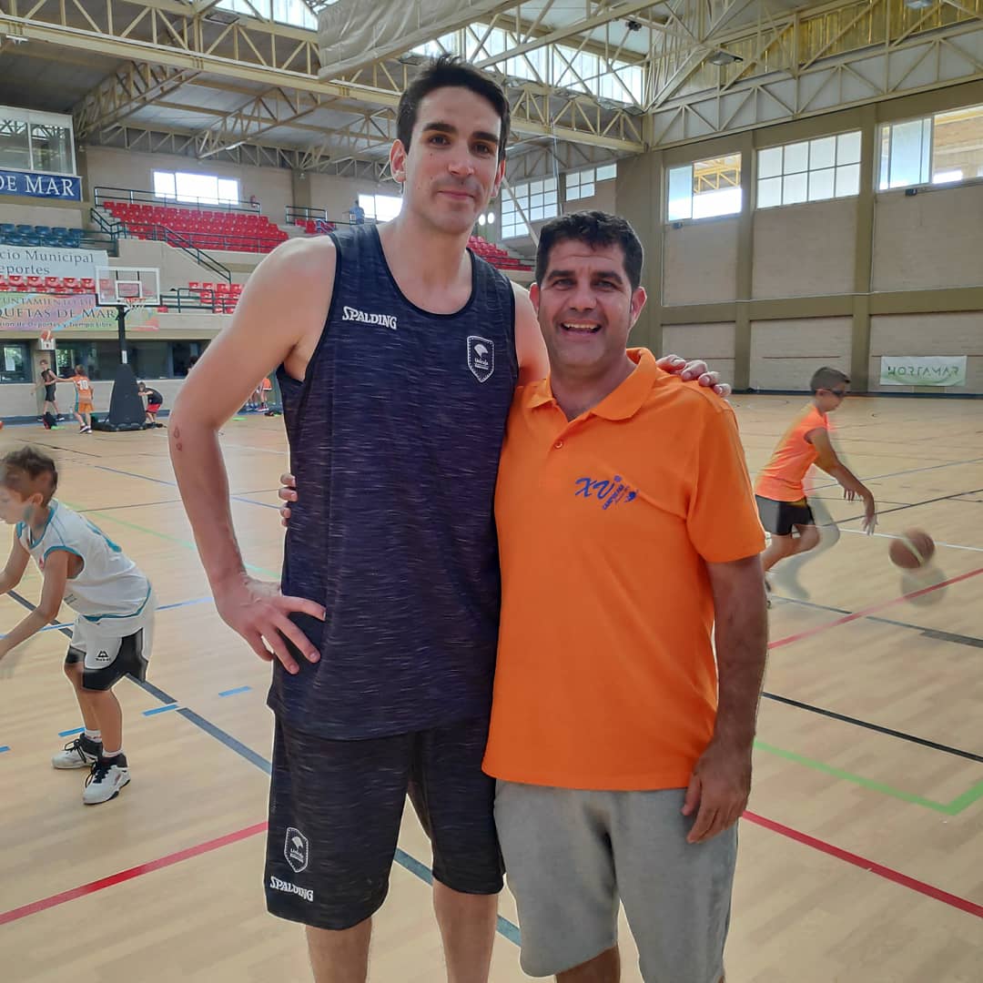 CAMPUSFABA's tweet photo. Carlos Suárez, estrella de este XV #CAMPUSFAB, ya está con nosotrxs!! https://t.co/yXqaIcHCLo