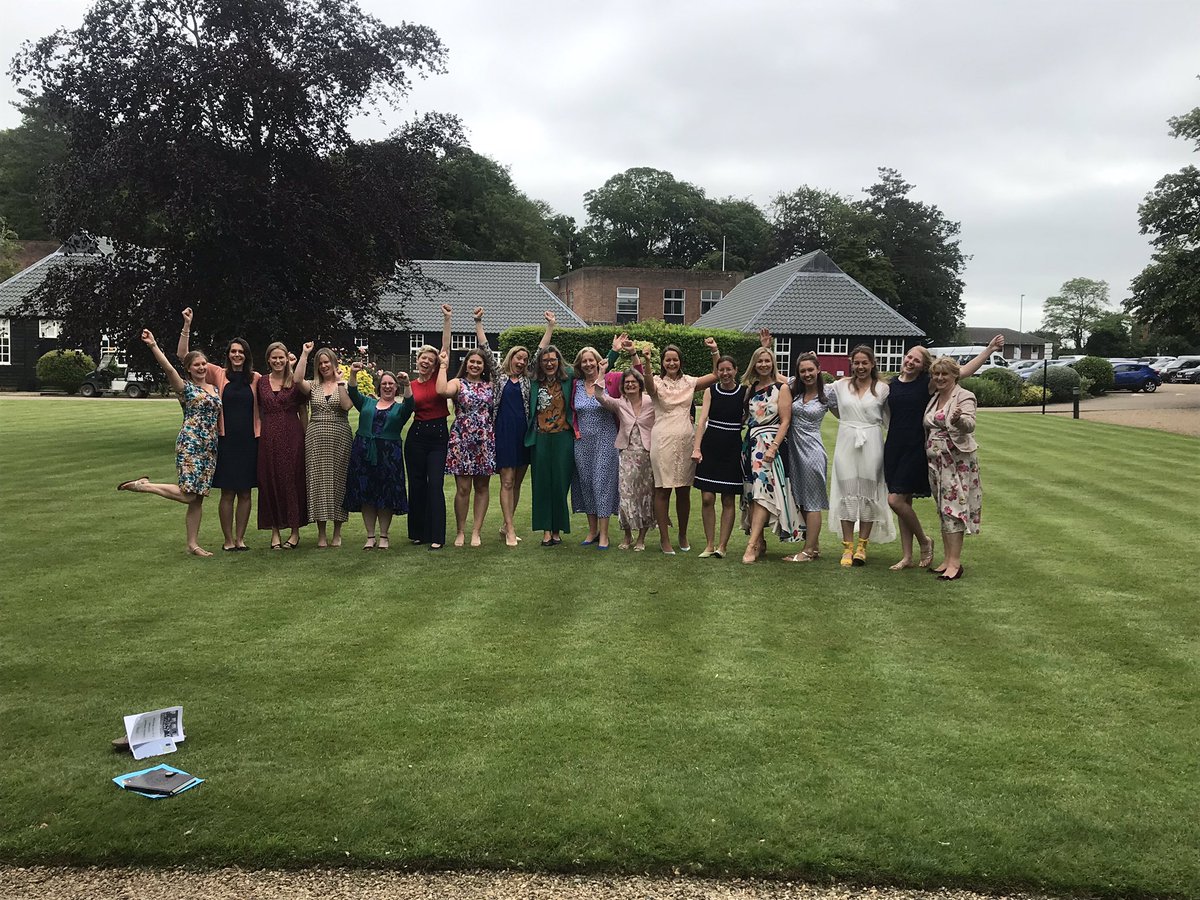 Sarah Hollingsworth tweet media