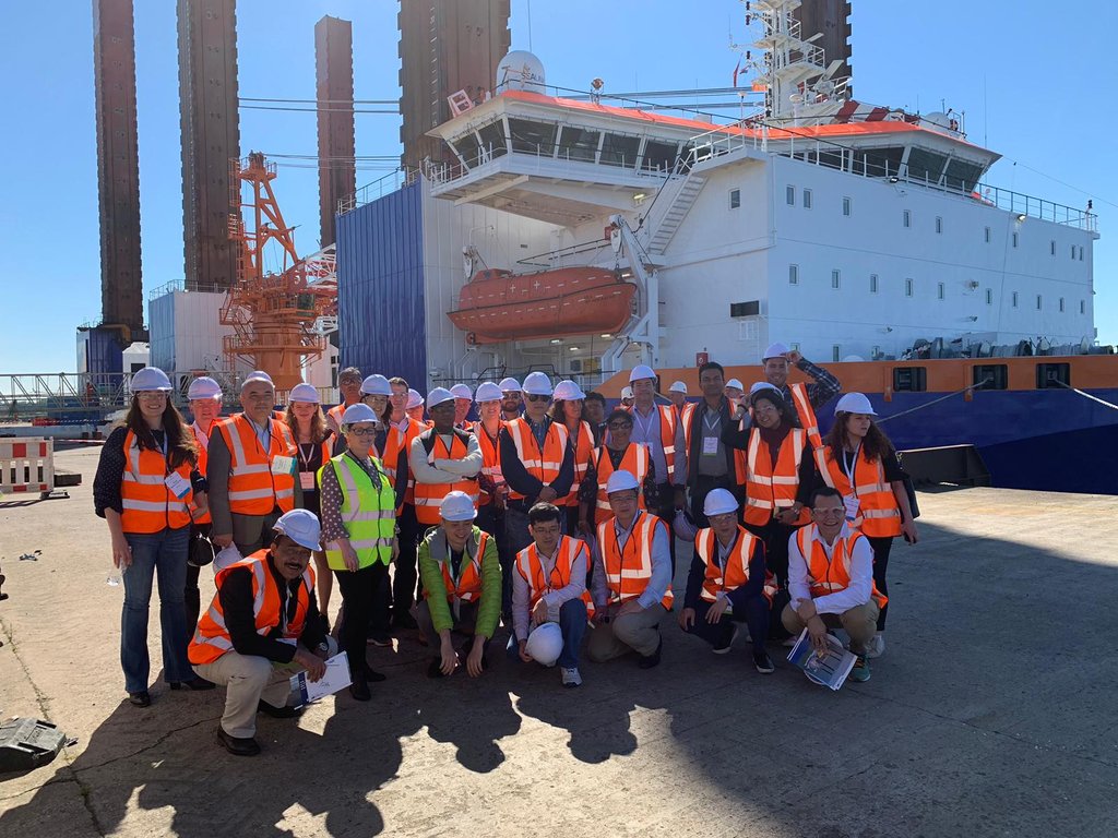 GWECGlobalWind's tweet photo. Continuing our #offshorewind study tour with the @WorldBank delegation with a visit to the Tees Valley Region, one of the supply chain hubs in North East England with important facilities from cable manufacturing to ports contributing to a thriving offshore wind industry. https://t.co/SoAZPAAXhC