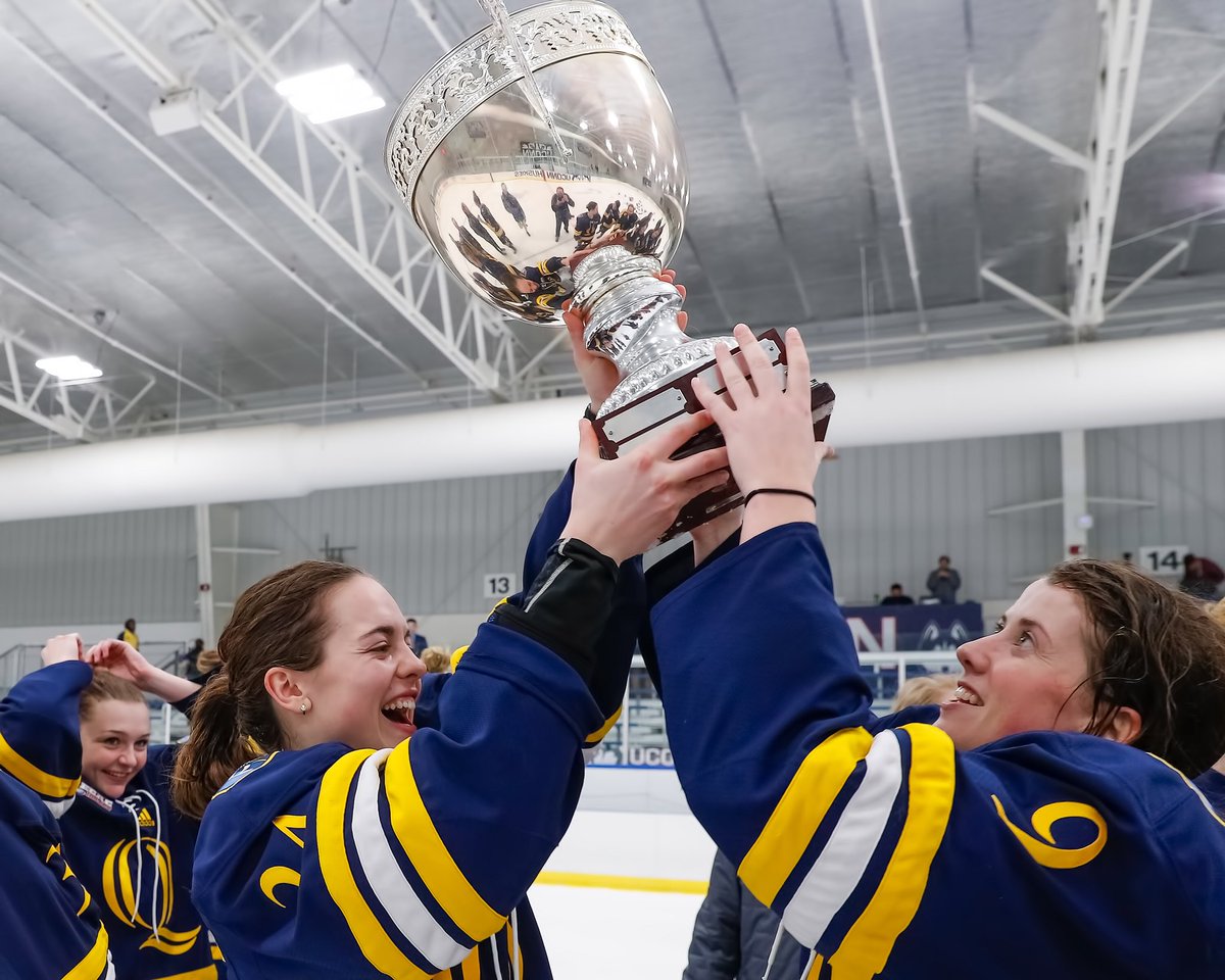 QU_WIH's tweet photo. Proud past, bright future! 

Over the last 11 years: 
➡️ ECAC Season &amp; Tournament Champs 
➡️ 6 Nutmeg Titles 
➡️ 1 Rookie, 2 Players &amp; 2 Goalies OTY 
➡️ 3 Mandi Schwartz Awards

#20DaysofWOW https://t.co/WMicJYZ7Up